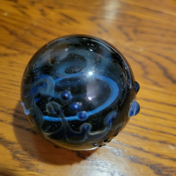 Silver and glass marble - Picture 2 of 3